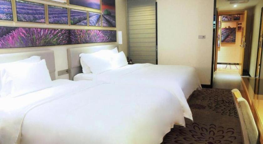 Lavande Hotel Guangzhou Shangxiajiu Pedestrian Street Hualin Temple Metro Station מראה חיצוני תמונה